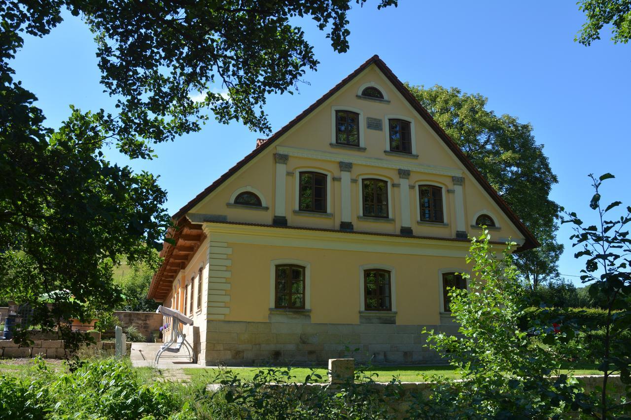 Belsky Dvur Hotel Bely Bagian luar foto