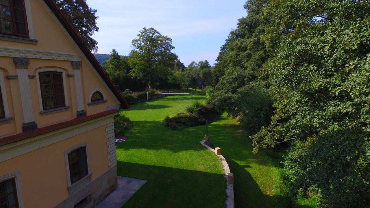 Belsky Dvur Hotel Bely Bagian luar foto